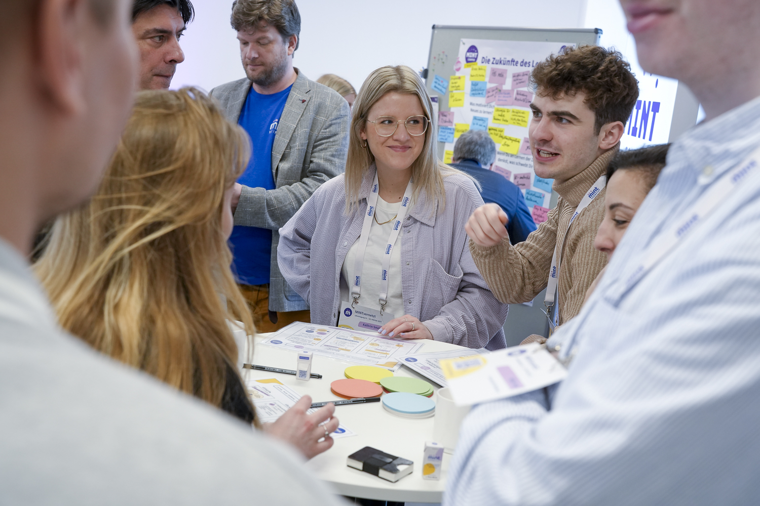 Ein Bild des Förderworkshops auf einer MINTvernetzt Tagung.