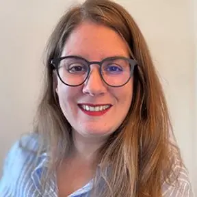 Porträt von Katrin Schneider-Özbek